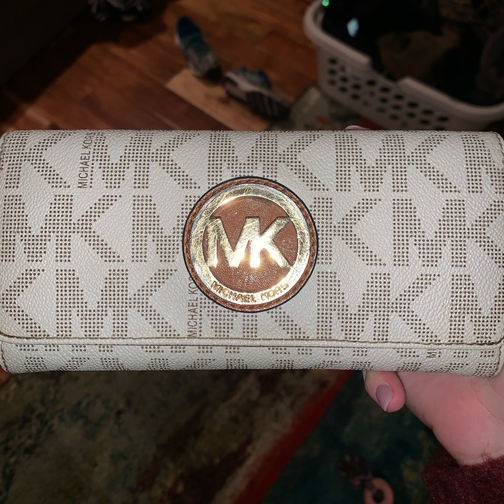 Michael Kors wallet